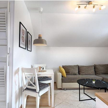 Ferienwohnung Edeltraud, Fusslaeufig Zum See Und 20 Minuten Vom Skigebiet Entfernt Dobriach Exterior photo