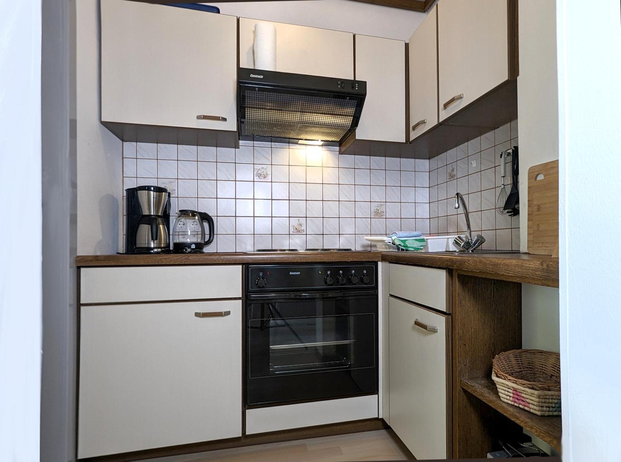 Ferienwohnung Edeltraud, Fusslaeufig Zum See Und 20 Minuten Vom Skigebiet Entfernt Dobriach Exterior photo